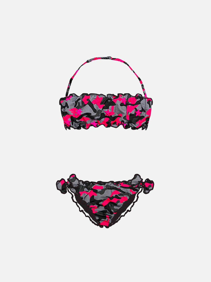 girl-bandeau-bikini-fuscia-mimetic-print