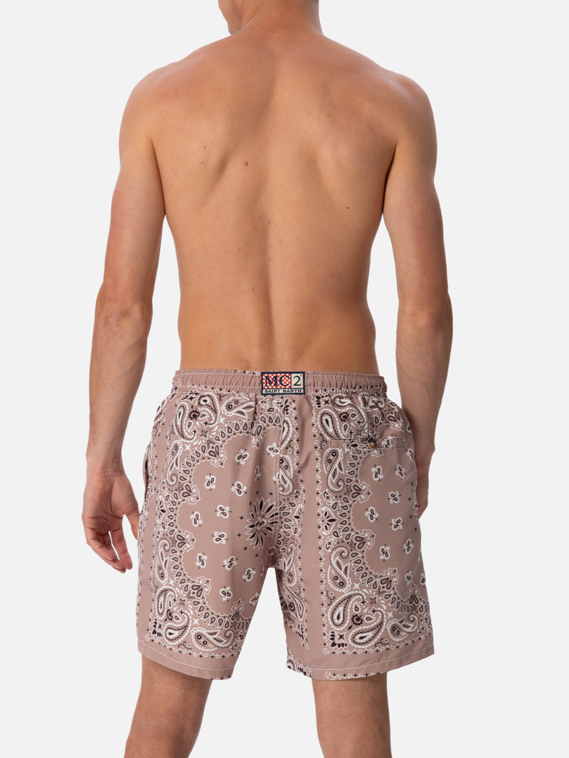 Mittellange beige Bandana-Badeshorts für Herren von Caprese