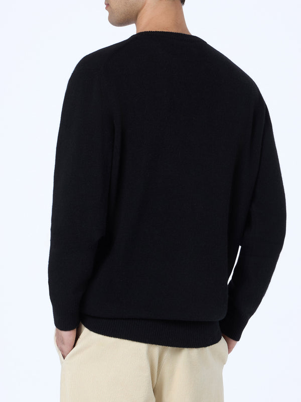 Man black sweater Heron with Gstaad Apres ski embroidery