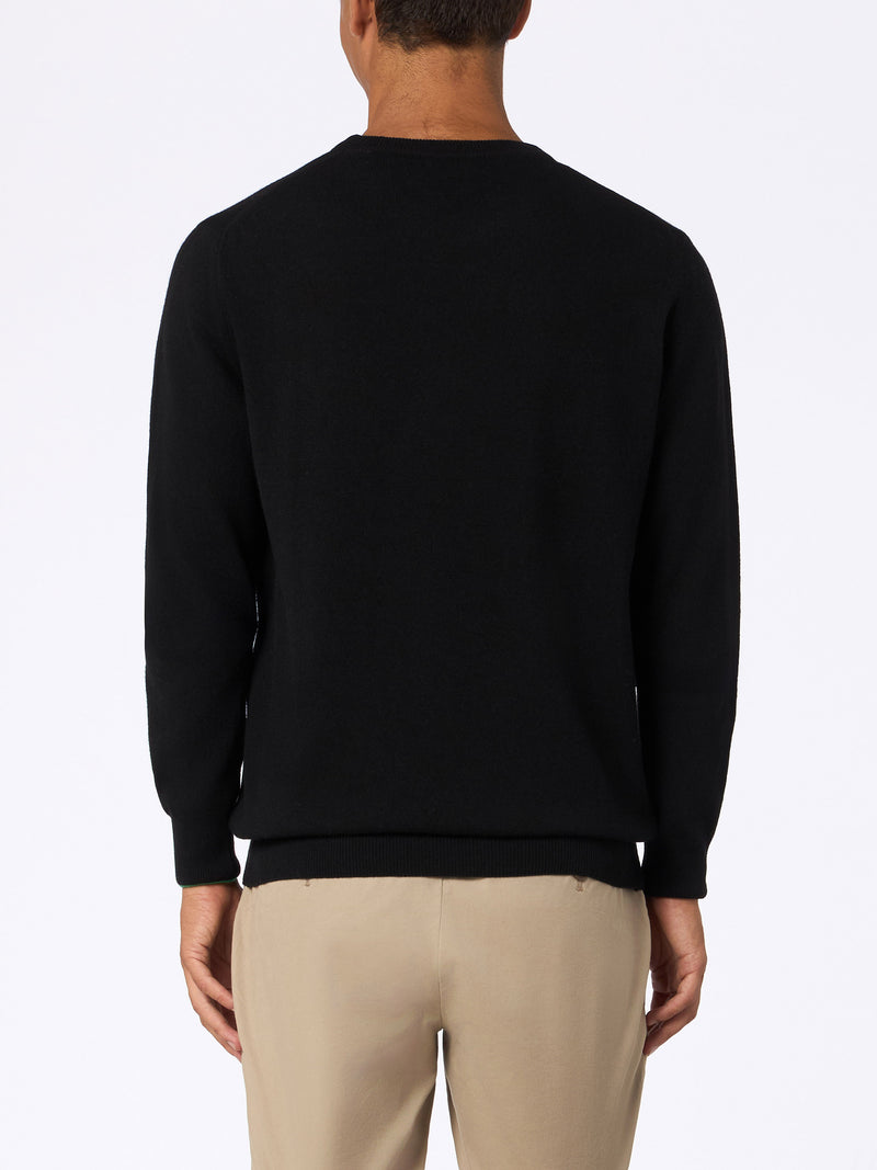 Man black sweater Heron with Non ci resta che sbocciare embroidery