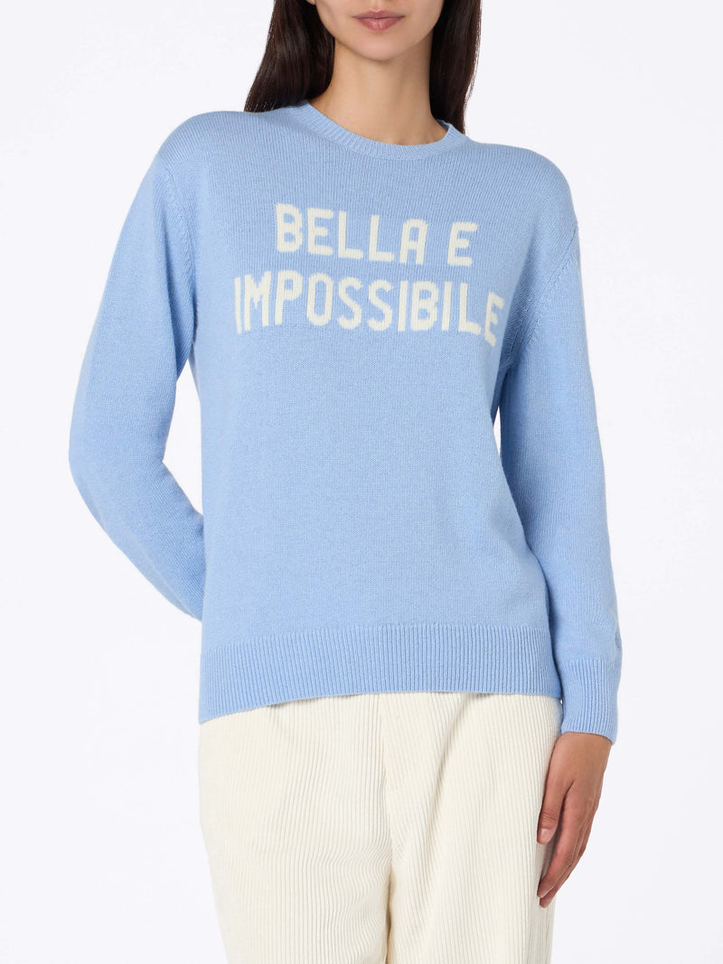 Maglione da donna azzurro New Queen con stampa Bella e Impossibile