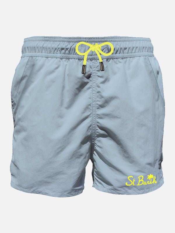 Hellblaue Herren-Badeshorts mit Tasche